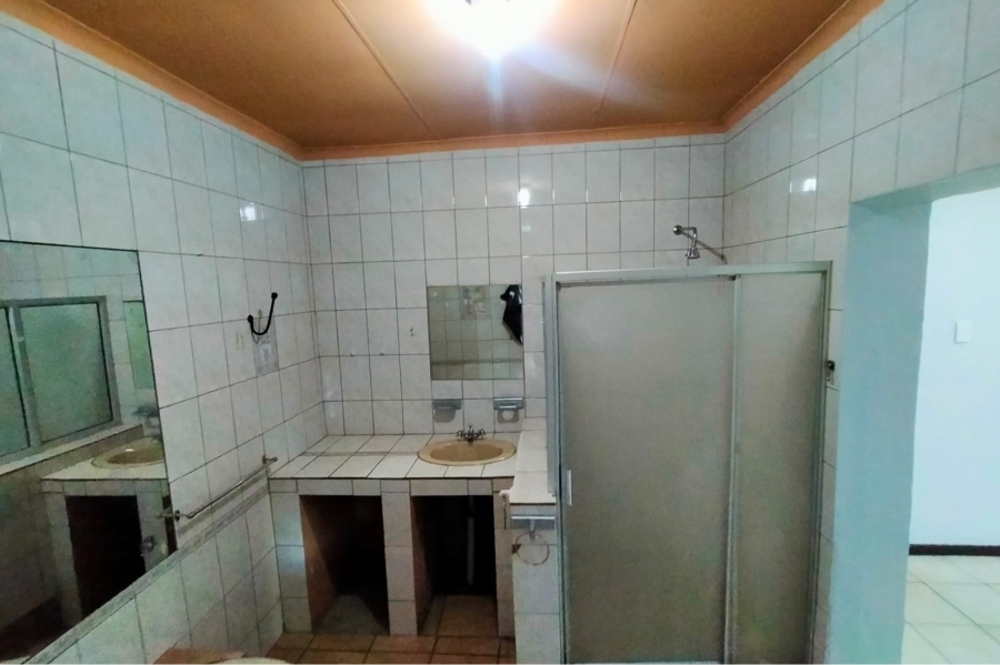 To Let 3 Bedroom Property for Rent in Geelhoutpark North West